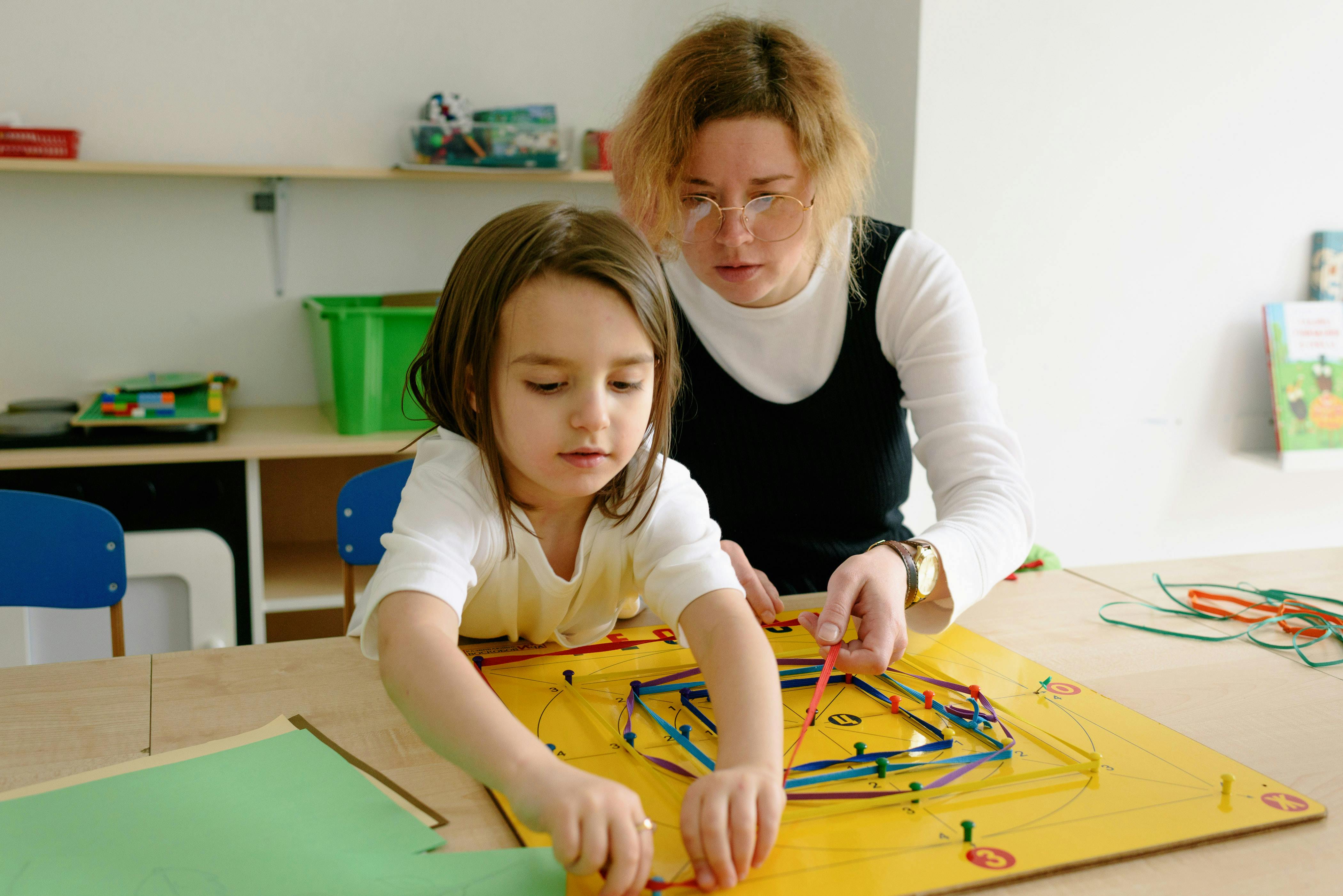 teacher-crafting-with-student